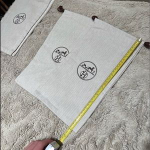 6 slimmer Hermes dust covers